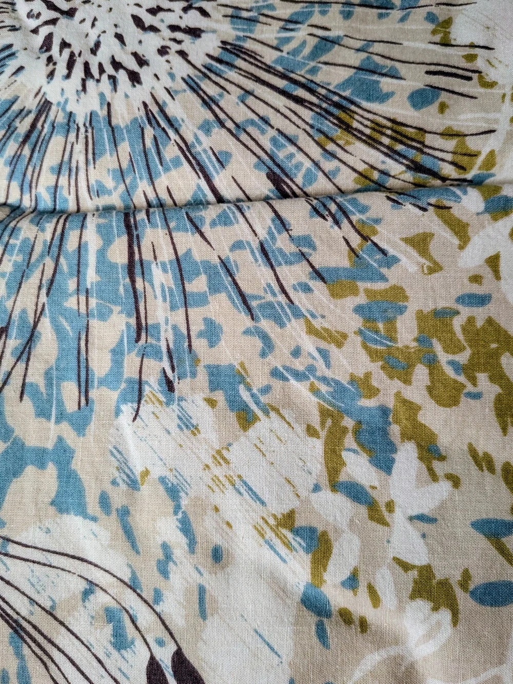 Tahari Full/Queen Duvet Cover in Pale Blue, Cream & Soft Green, 100% Cotton